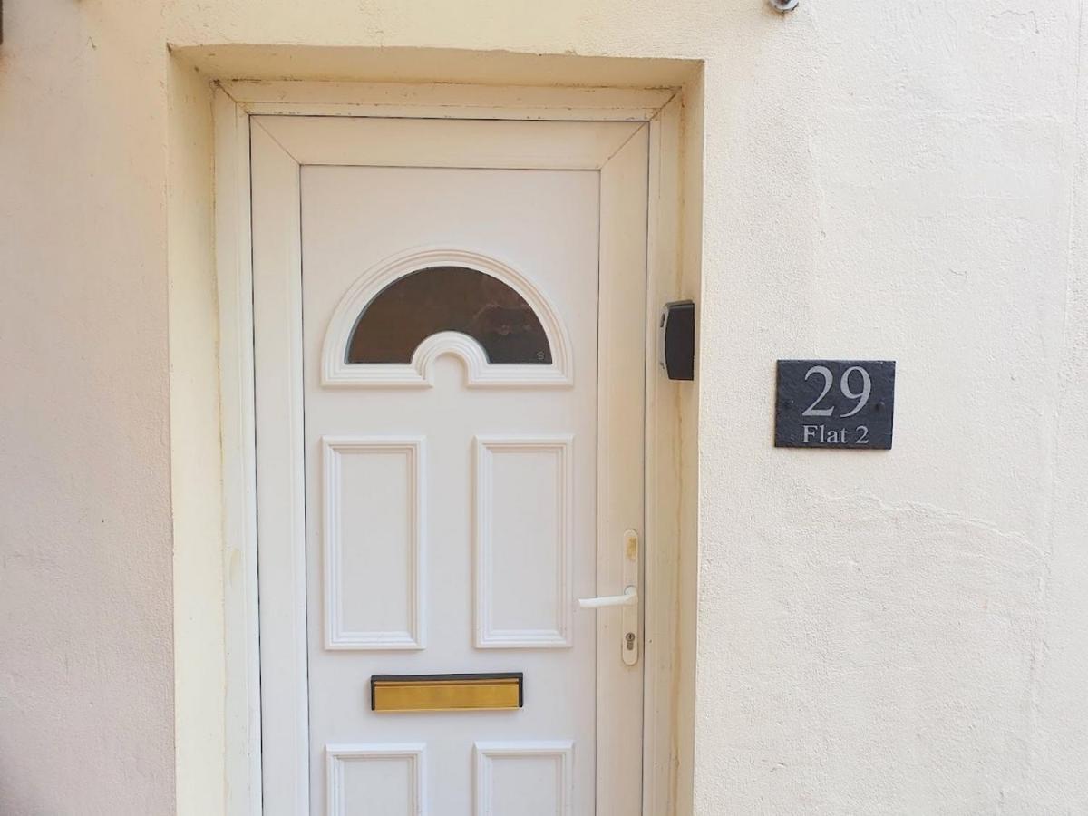 Bassett Flat With 2 Bedrooms And Superfast Wi-Fi Sittingbourne Exteriör bild