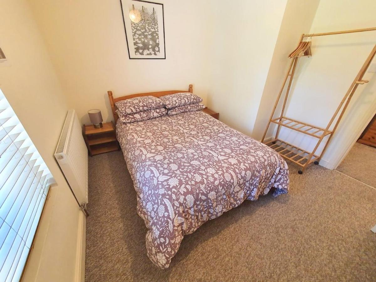 Bassett Flat With 2 Bedrooms And Superfast Wi-Fi Sittingbourne Exteriör bild